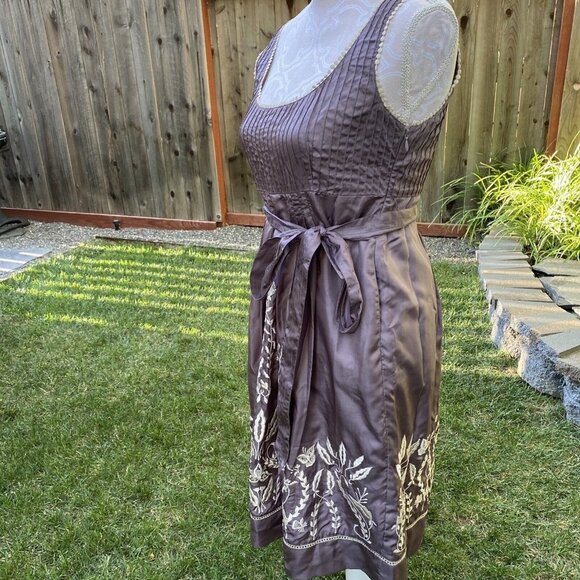 YOANA BARASCHI Pleated SILK Mauve Floral Embroidered DRESS Size 4 Y2K Shiny - Picture 8 of 12